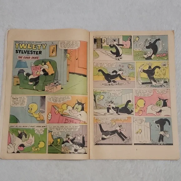 Bugs Bunny #134 Comic Book - Picture 6 of 13